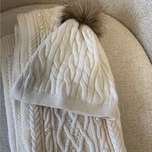 Talbots Cream Cable Knit Winter Pom Pom Hat and Scarf Set